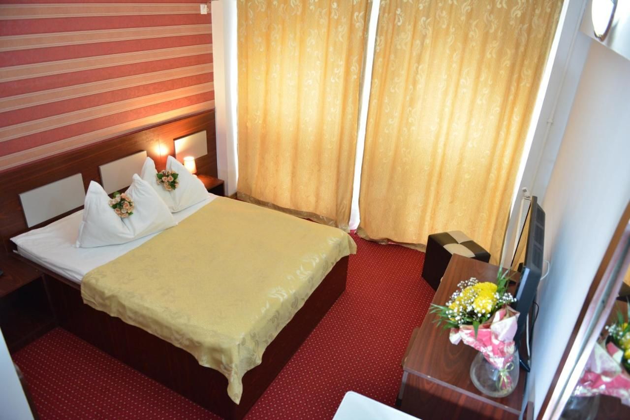 Отель Hotel Valahia Тырговиште-38